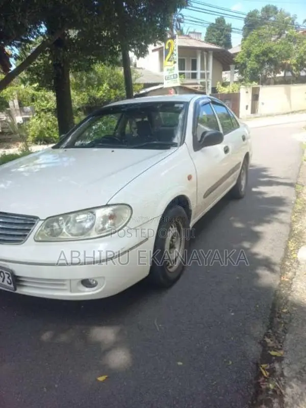 Nissan N16 2006 Car (Used)