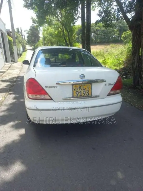 Nissan N16 2006 Car (Used)