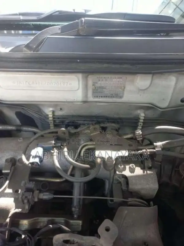 Nissan N16 2006 Car (Used)