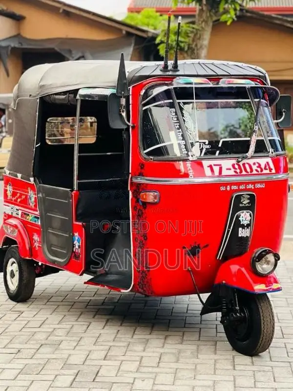 Bajaj 2stok 1998 Three Wheel (Used)