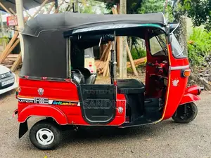 Bajaj 2stok 1999 Three Wheel (Used)