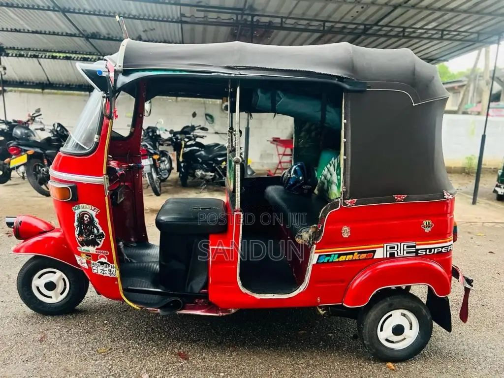 Bajaj 2stok 1999 Three Wheel (Used)