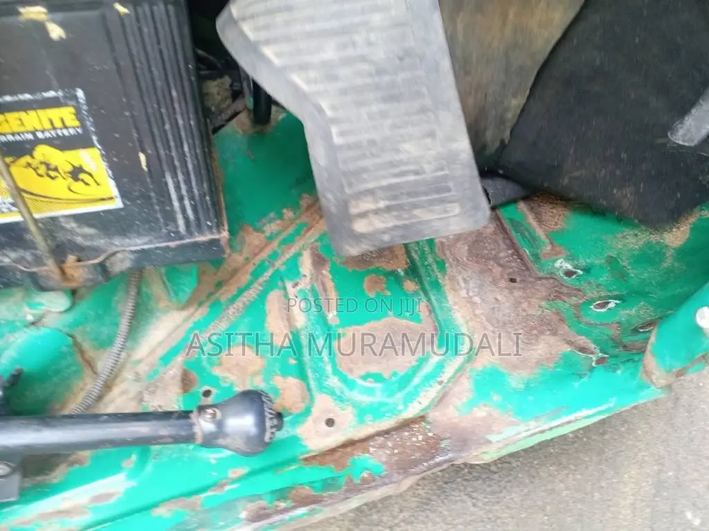 Bajaj 4 stroke 2014 Three Wheel (Used)