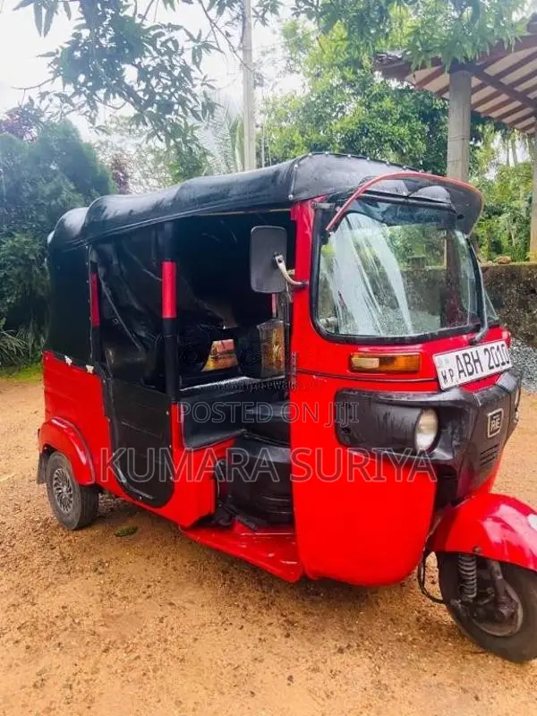 Bajaj 2 Stroke 2016 Three Wheel (Used)