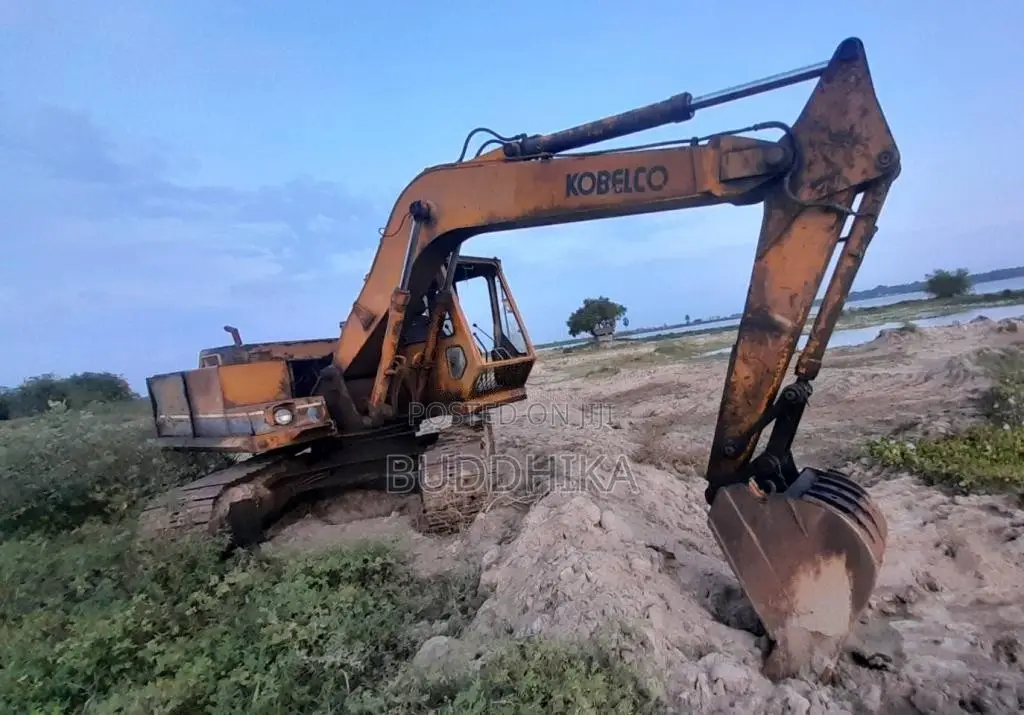 Kobelco 120PC 1999 Heavy-Duty (Used)