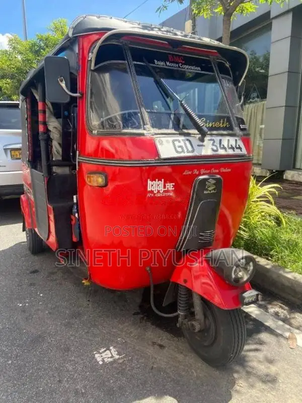Bajaj 2 stroke 2000 Three Wheel (Used)