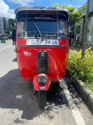 Bajaj 2 stroke 2000 Three Wheel (Used)