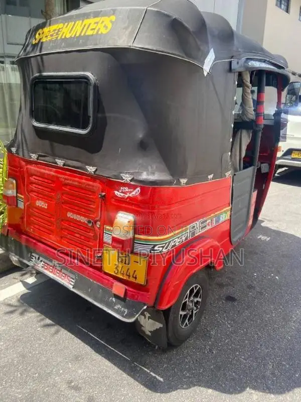 Bajaj 2 stroke 2000 Three Wheel (Used)