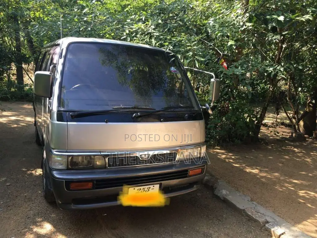 Nissan Caravan 1995 Van (Used)