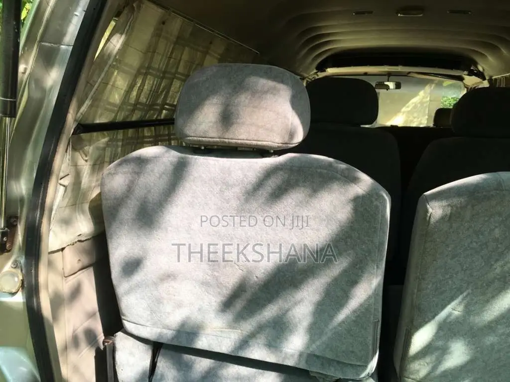 Nissan Caravan 1995 Van (Used)