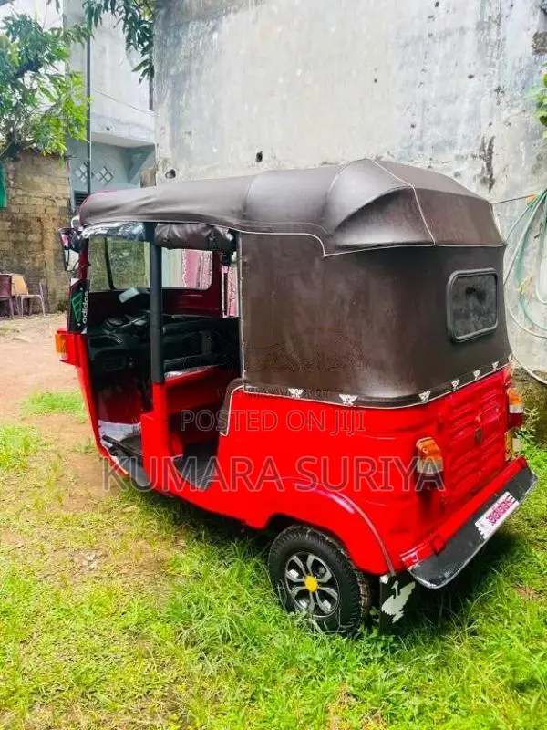 Bajaj 4 Stroke 2010 Three Wheel (Used)