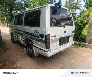 Toyota HIACE 1987 Van (Used)