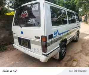 Toyota HIACE 1987 Van (Used)