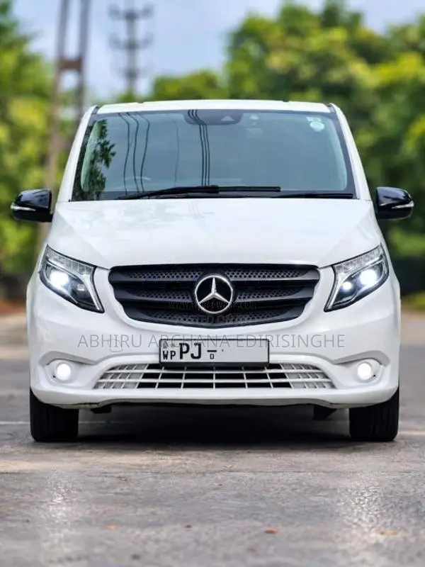 Mercedes-Benz 116 CDI Vito Mixto 2017 Van (Used)