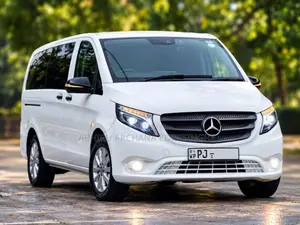 Mercedes-Benz 116 CDI Vito Mixto 2017 Van (Used)