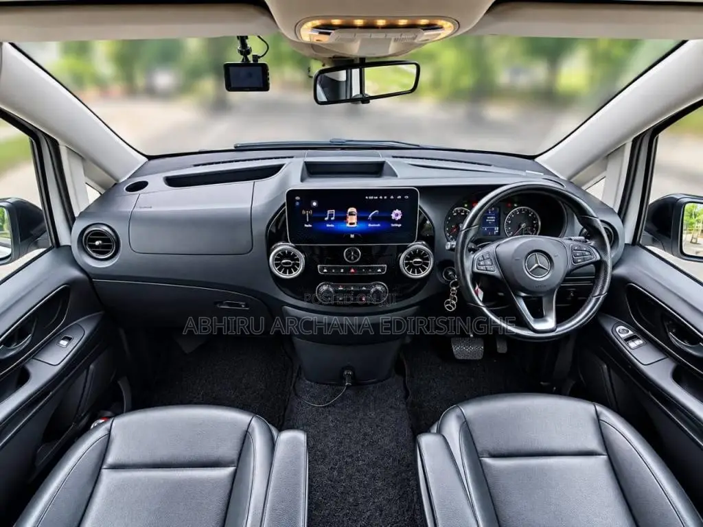 Mercedes-Benz 116 CDI Vito Mixto 2017 Van (Used)