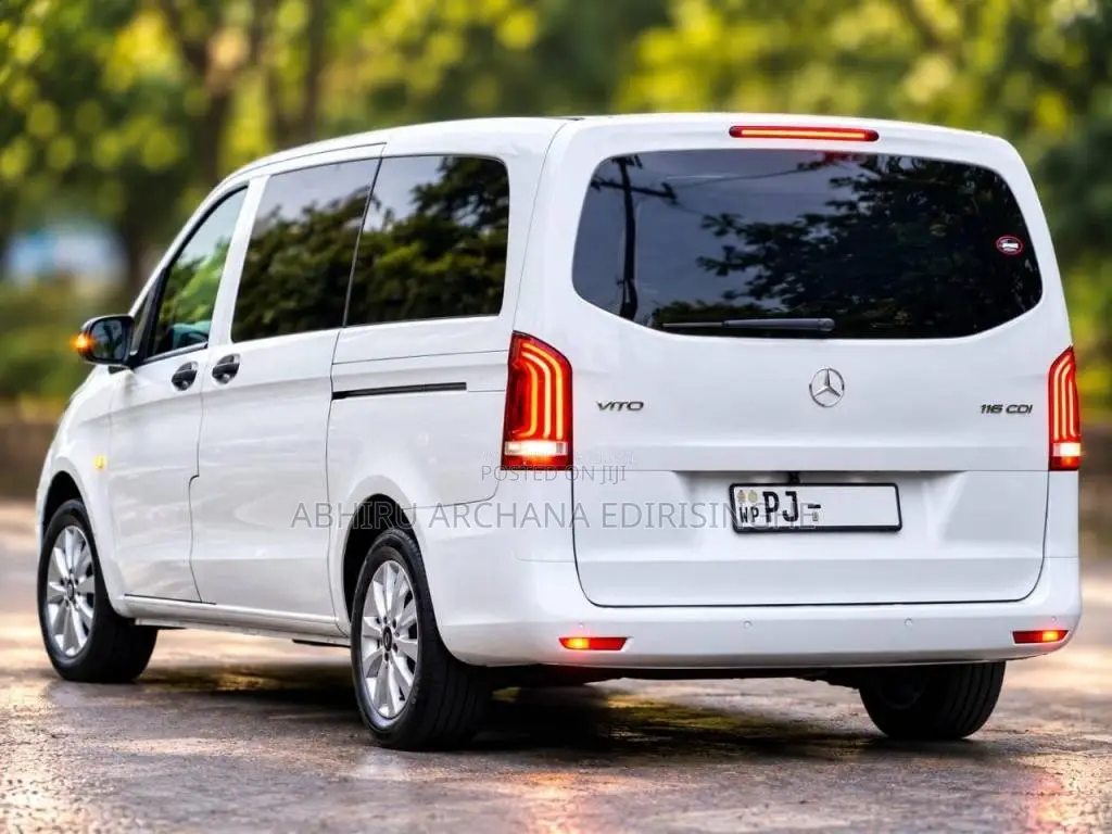 Mercedes-Benz 116 CDI Vito Mixto 2017 Van (Used)