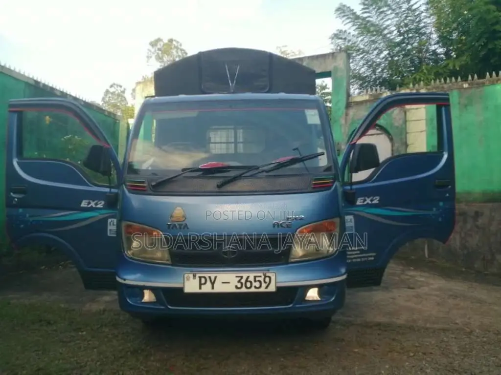 Tata Dimo Batta 2014 Lorry (Used)