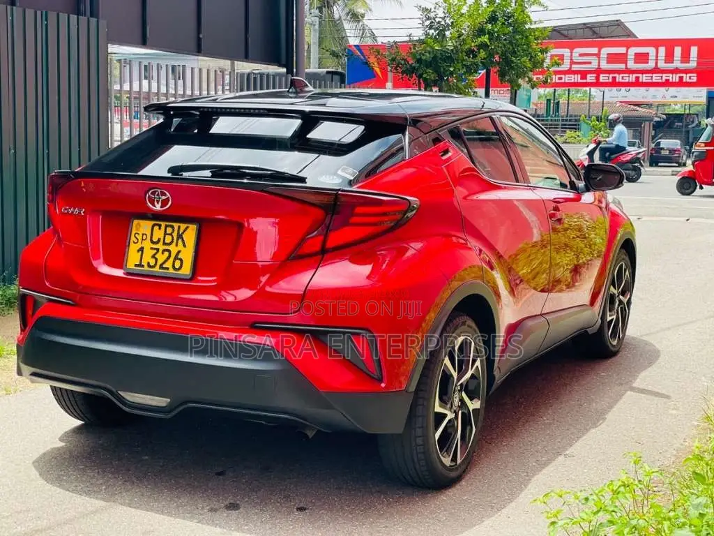 Toyota CHR 2020 SUV (Used)