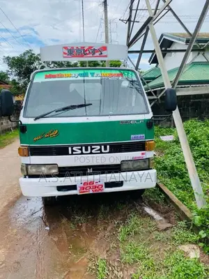 Isuzu NKR 1997 Lorry (Used)