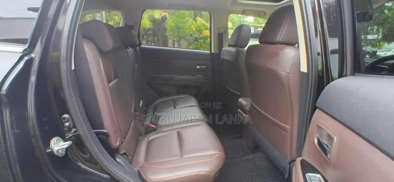 Mitsubishi Outlander NAVI PREMIUM PLUS 2016 SUV (Used)
