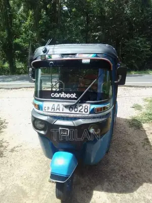 Bajaj 4 Stroke 2014 Three Wheel (Used)