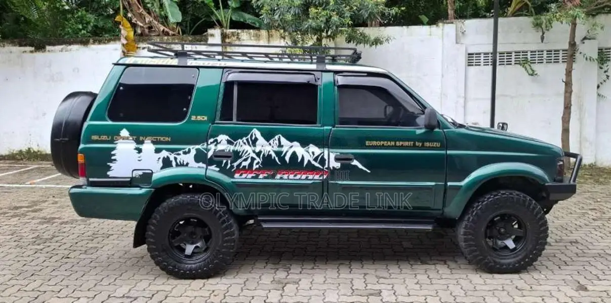 Isuzu BIGHORN PANTHER Consider 1999 SUV (Used)