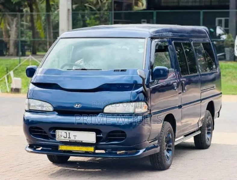 Hyundai H100 2000 Van (Used)