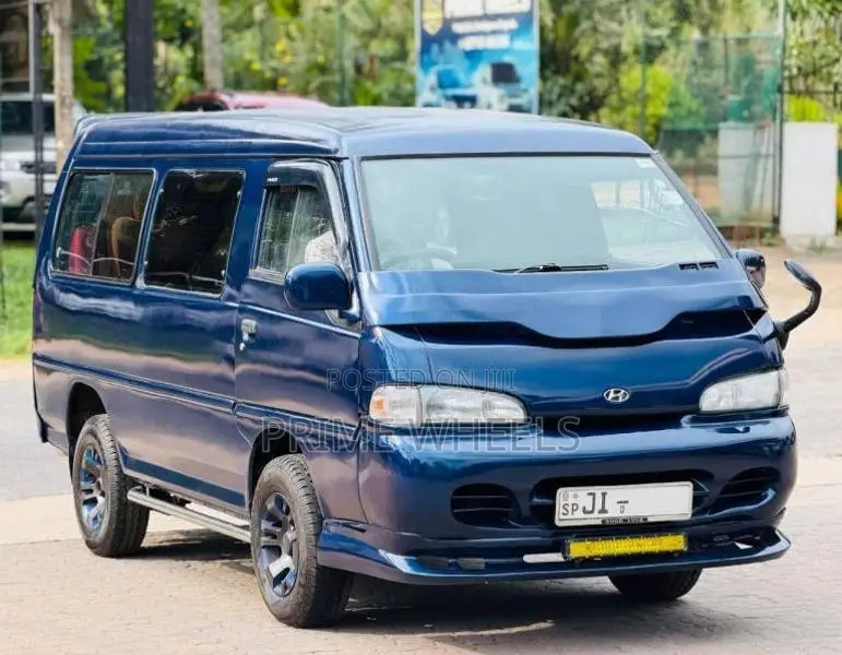 Hyundai H100 2000 Van (Used)