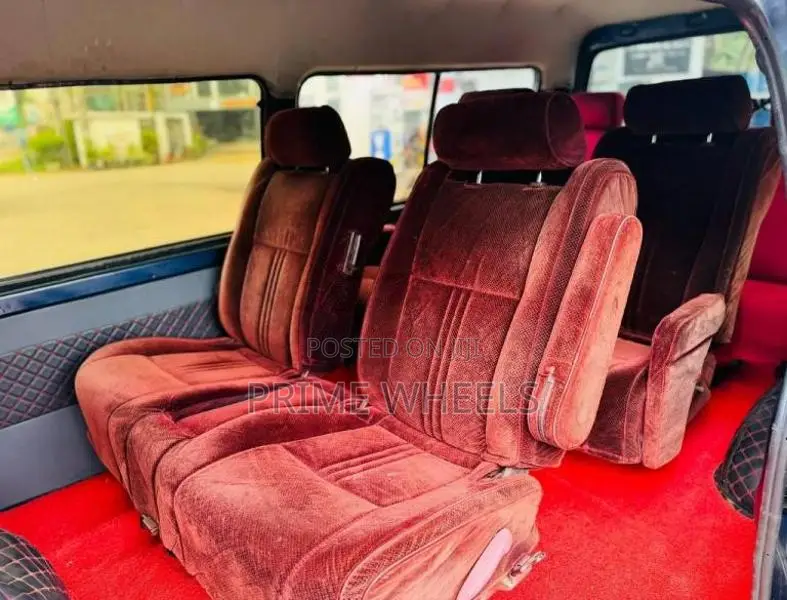 Hyundai H100 2000 Van (Used)
