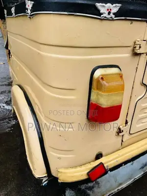 Bajaj 2 Stroke 2004 Three Wheel (Used)