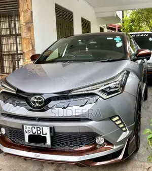 Toyota CHR GT Brown Top 2019 SUV (Used)