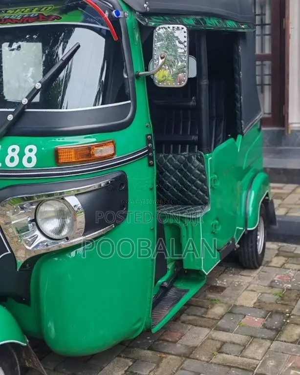 Bajaj RE 4 Stroke 2025 Three Wheel (Used)