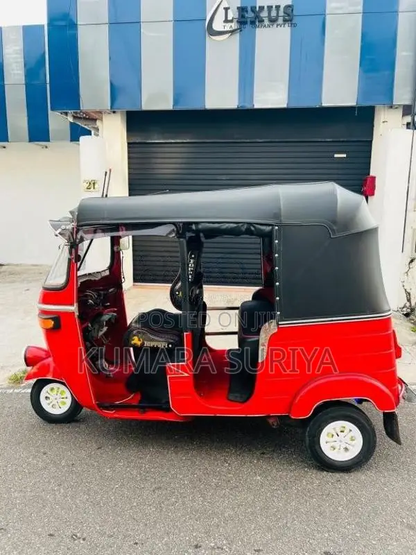Bajaj 2 Stroke 2006 Three Wheel (Used)