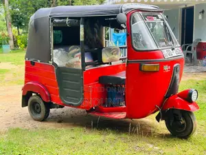 Bajaj RE 2 Stroke 2009 Three Wheel (Used)