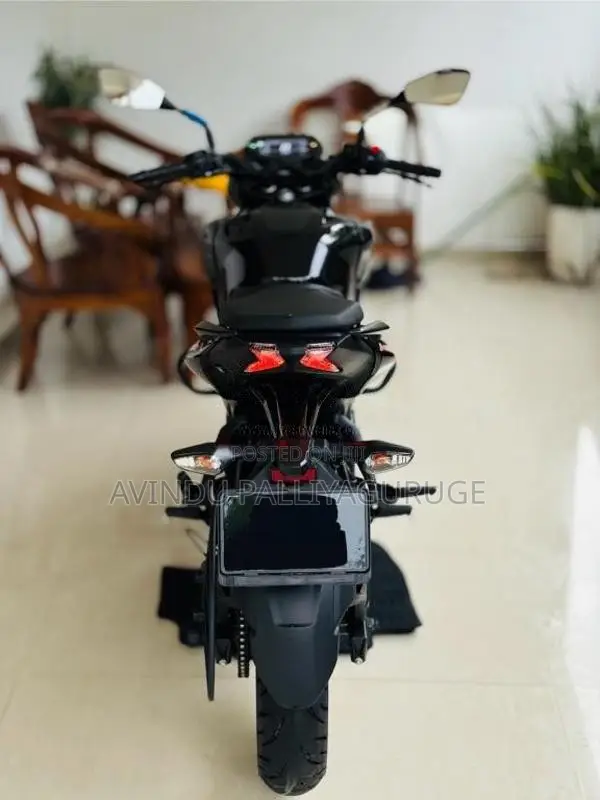 Bajaj Pulsar N160 2025 Motorbike (Used)