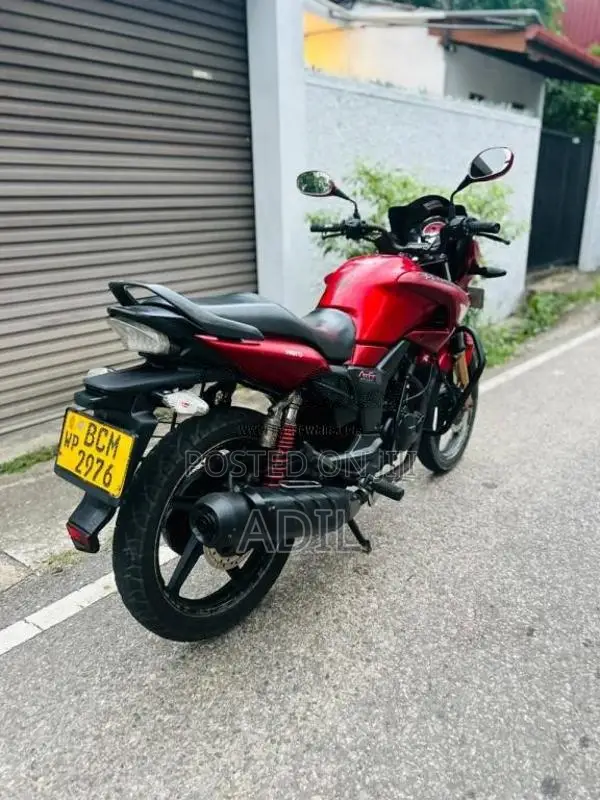 Hero Hunk 2015 Motorbike Unregistered (Recondition)