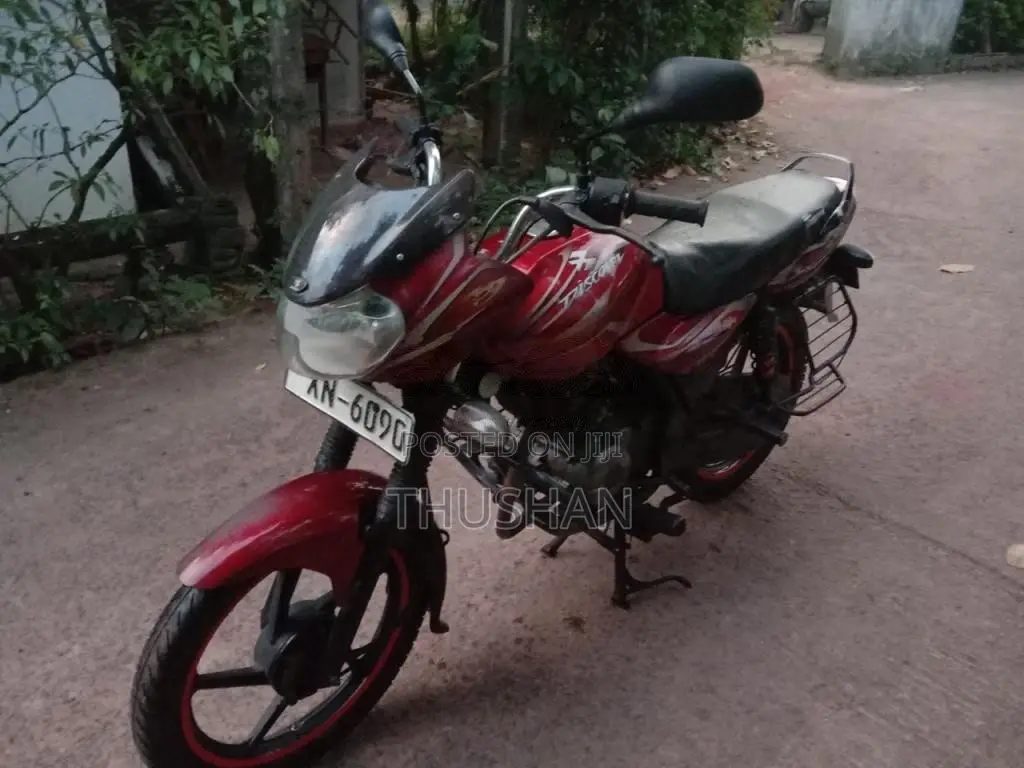 Bajaj Discover 2012 Motorbike (Used)