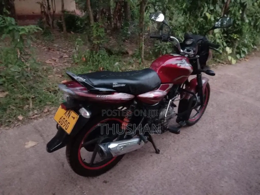 Bajaj Discover 2012 Motorbike (Used)
