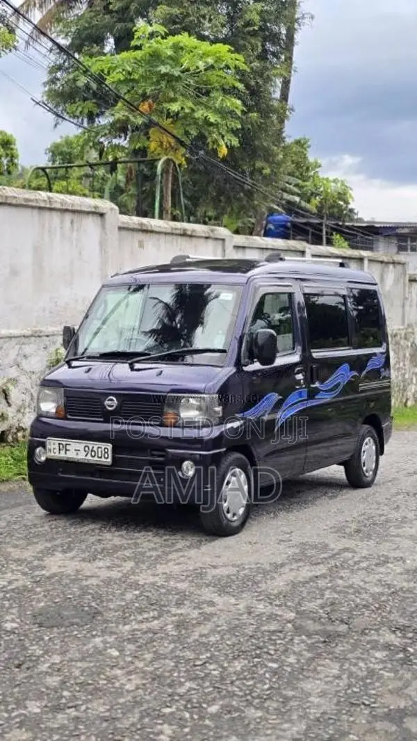 Nissan Clipper 2011 Van (Used)