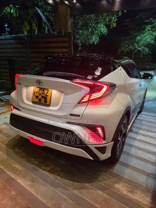 Toyota CHR NGX50 2018 SUV (Used)