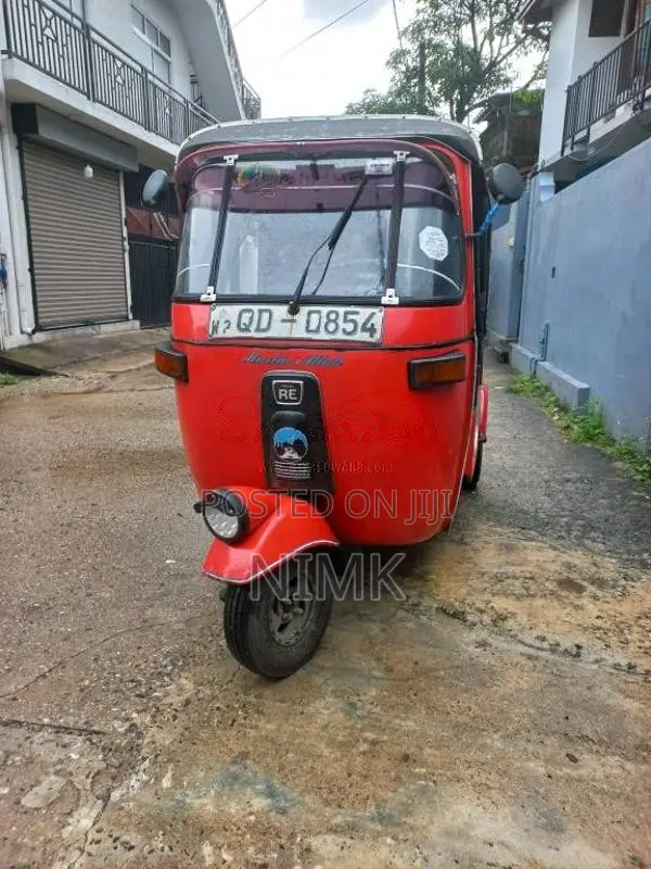 Bajaj RE 2 Stroke 2005 Three Wheel (Used)