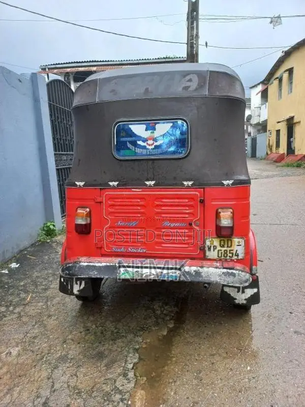 Bajaj RE 2 Stroke 2005 Three Wheel (Used)
