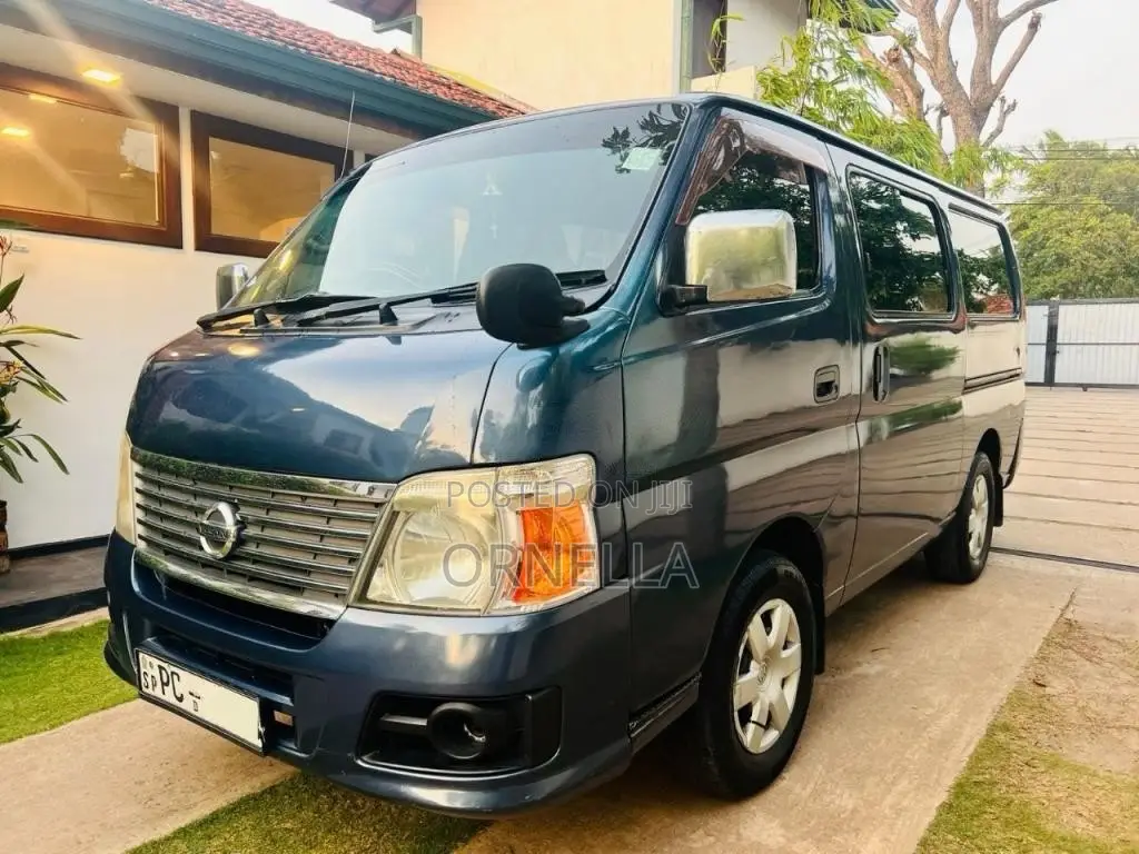 Nissan E25 2007 Van (Used)