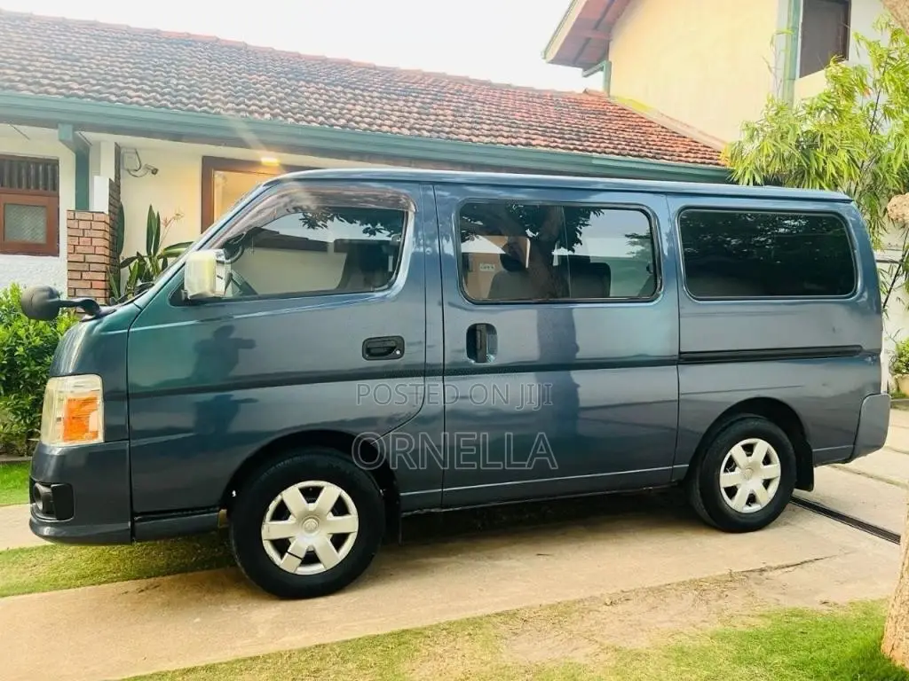 Nissan E25 2007 Van (Used)