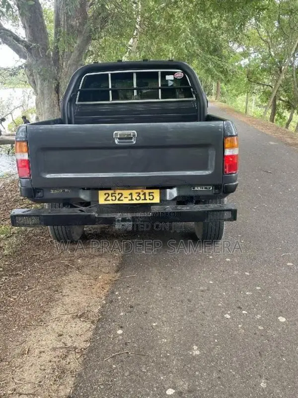 Toyota Hilux 107 SSR 1992 Pickup (Used)