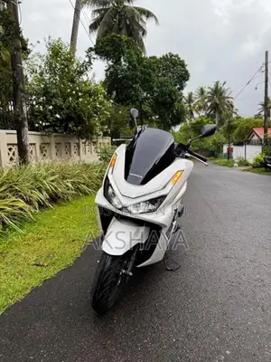 Honda Pcx 160 2026 Motorbike Brand New
