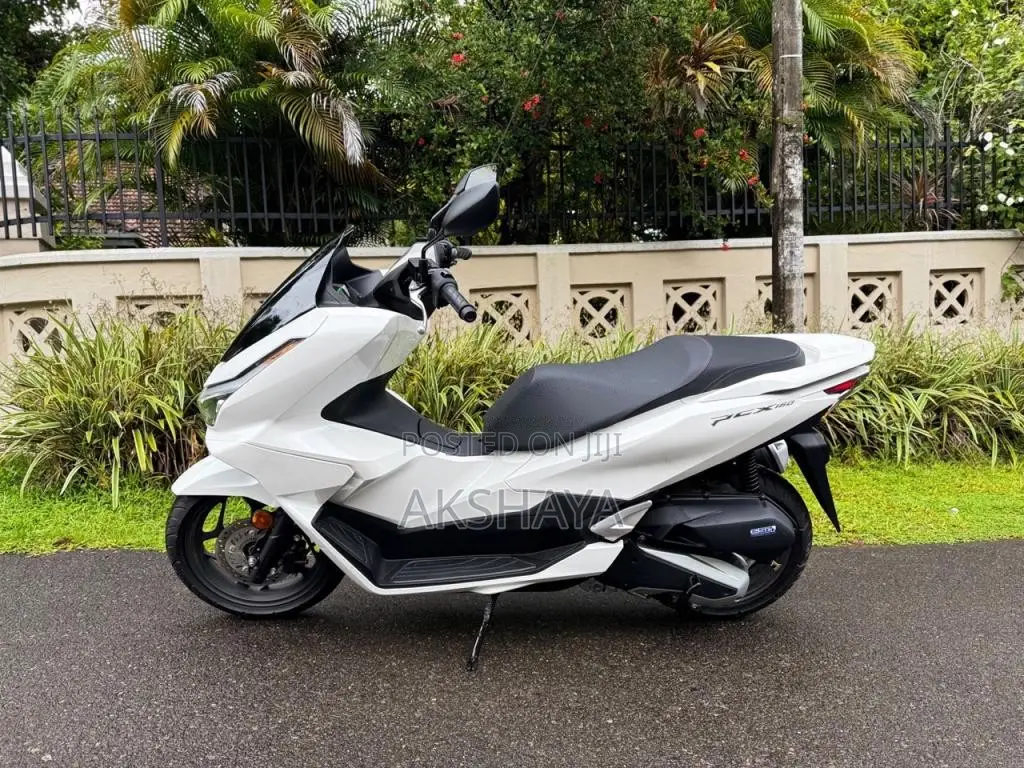 Honda Pcx 160 2026 Motorbike Brand New
