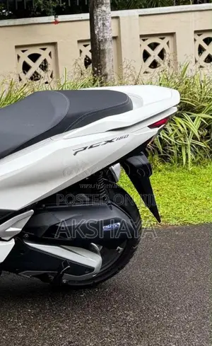 Honda Pcx 160 2026 Motorbike Brand New
