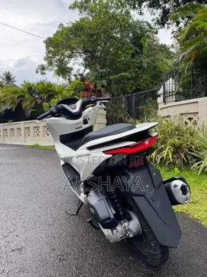 Honda Pcx 160 2026 Motorbike Brand New